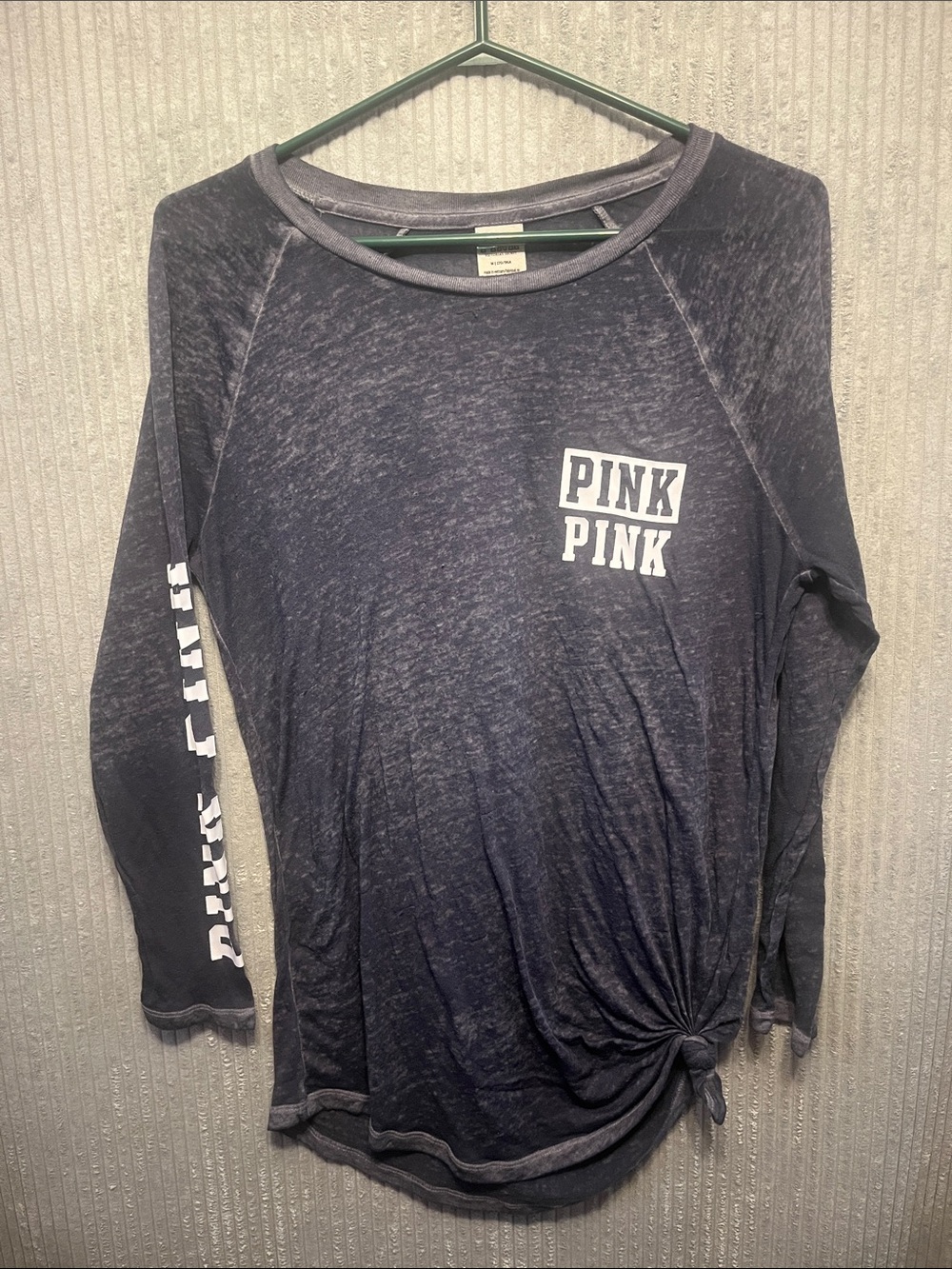 PINK Victoria's Secret Girls' Long Sleeve Tee in Gray/Blue with White Logo Med